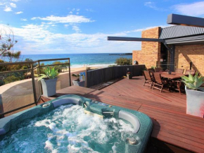 Jedda 5 - Oceanview Three Bedroom Penthouse with Private Rooftop Spa Mooloolaba
